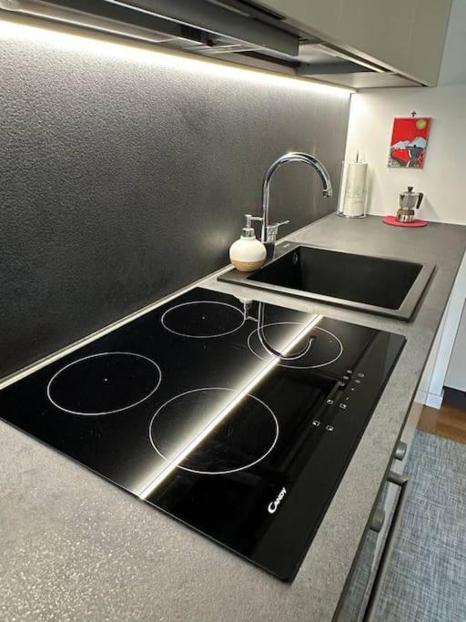 Nolo62, A Nifty Flat In Milan Apartment Bagian luar foto